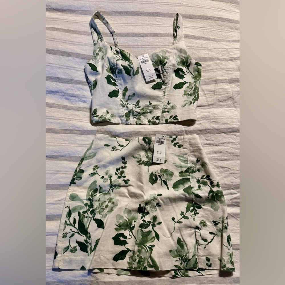 Abercrombie & Fitch Green and White Mini Skirt Set